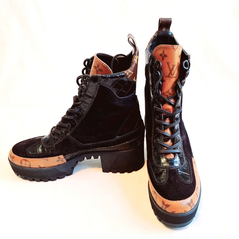 Louis Vuitton NWOT Star Trail ankle boot